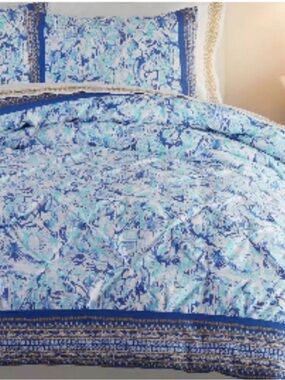 Lilly Pulitzer Blue and Aqua Floral-Print Duvet Cover